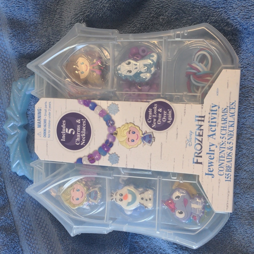 Disney Frozen II Jewelry Activity
